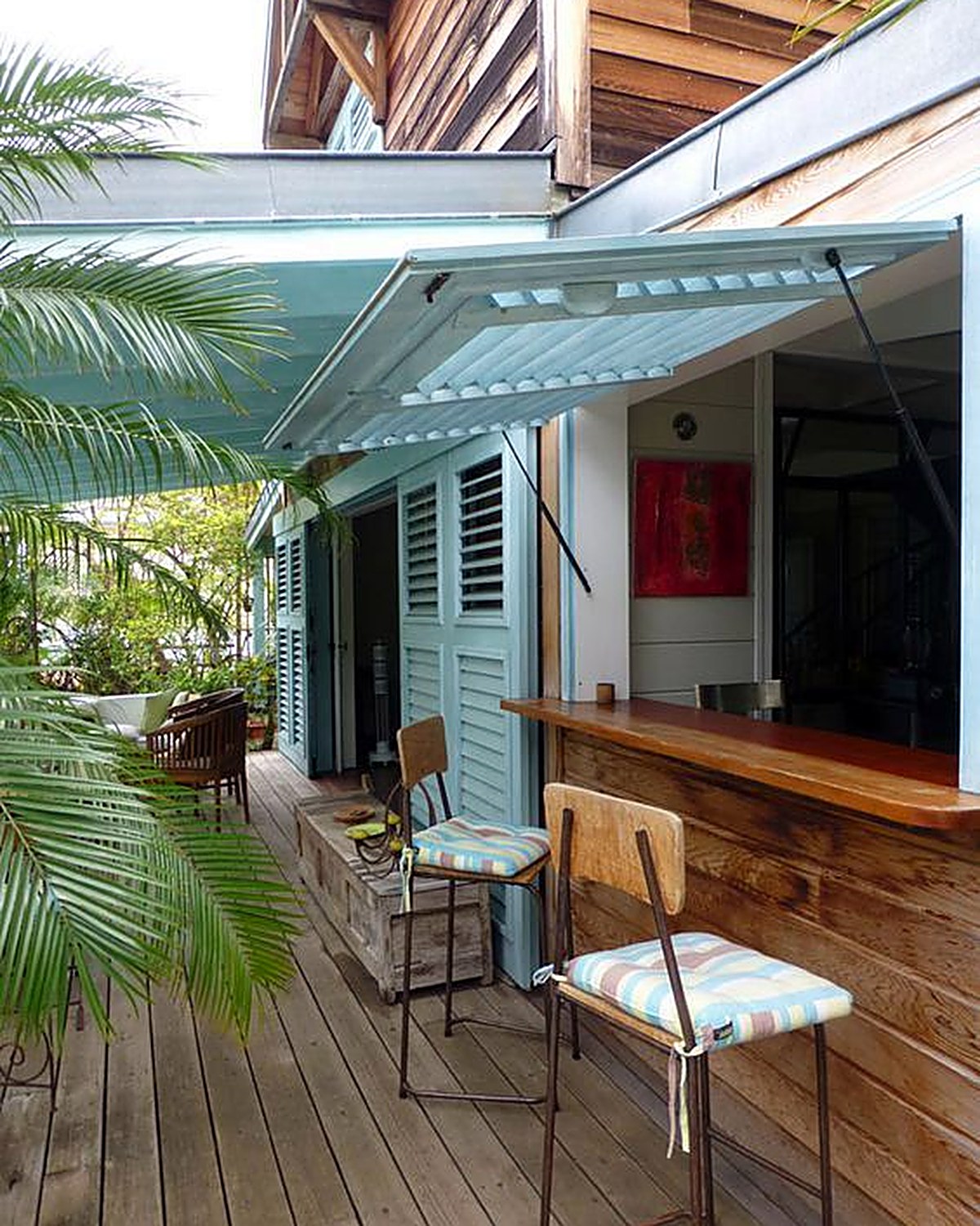 Bar de terrasse : agencement en bois en Guyane